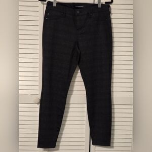 NWOT Liverpool Petite Skinny Pants Black Textured 6/28